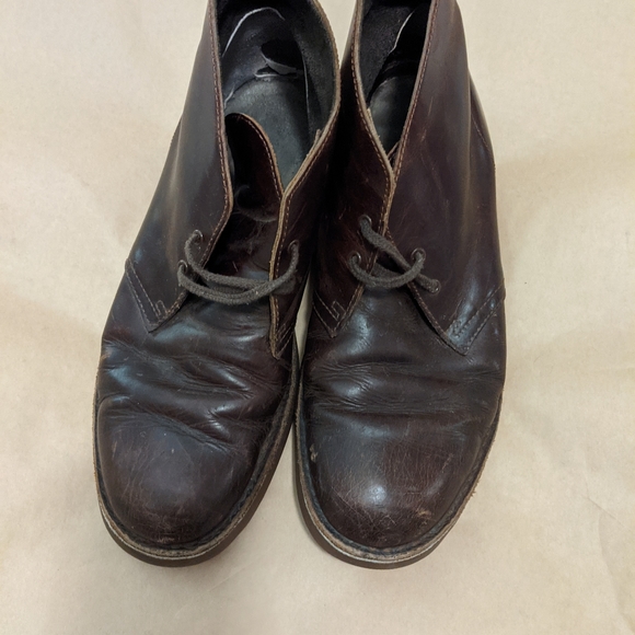 Clarks Waxed Leather Dessert/Chukka Boots

12 - Picture 3 of 5
